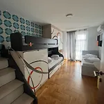 דירה Waves 4*