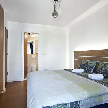 Waves 4* Σαράγεβο