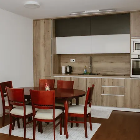 Διαμέρισμα Waves