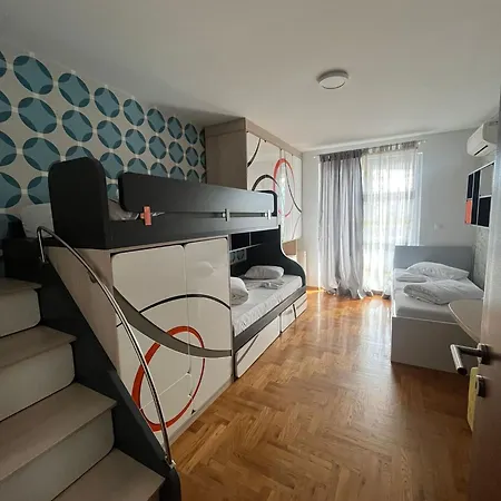 Apartament Waves 4*